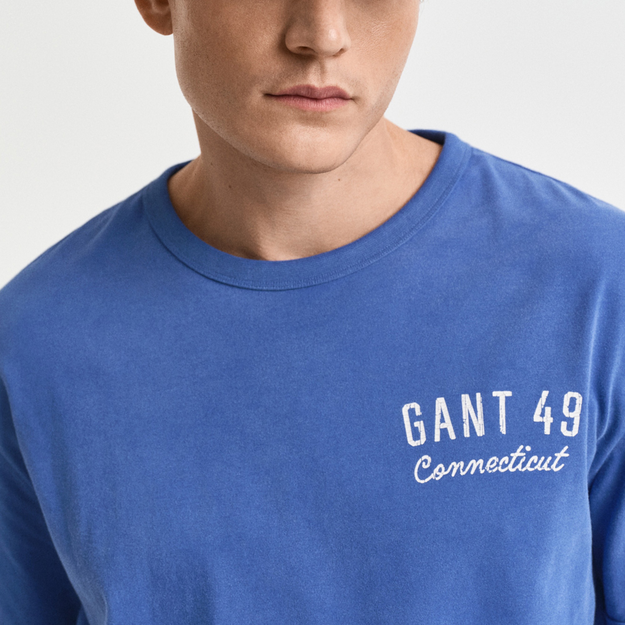 GANT Erkek Lacivert Relaxed Fit Bisiklet Yaka Logolu T-Shirt