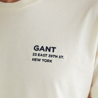  GANT Erkek Krem Regular Fit Bisiklet Yaka Logolu T-Shirt