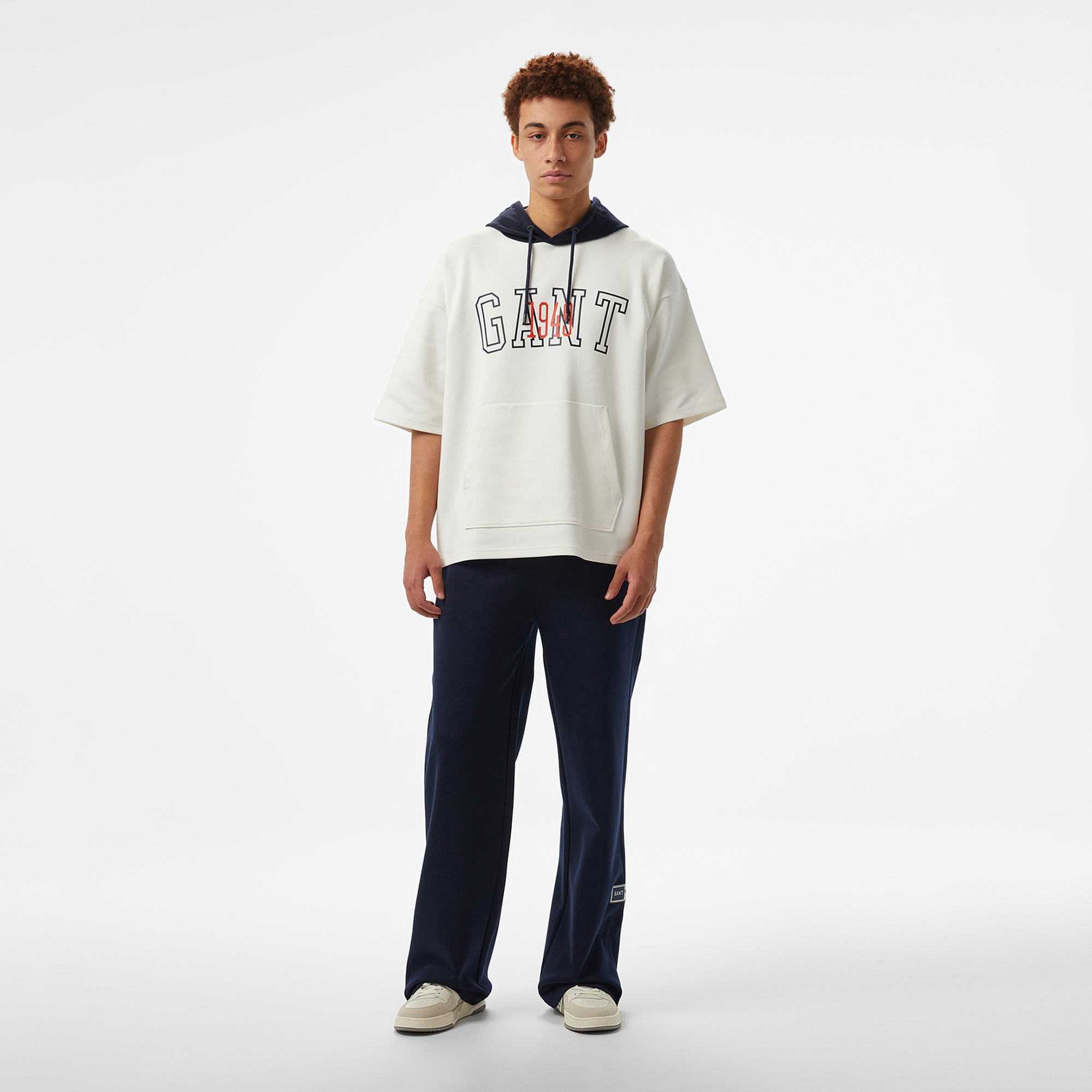 GANT Erkek Beyaz Kapüşonlu T-Shirt