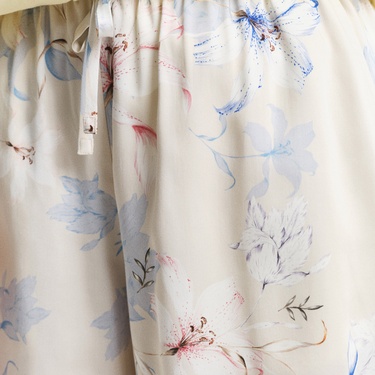  GANT Kadın Krem Relaxed Fit Desenli Şort