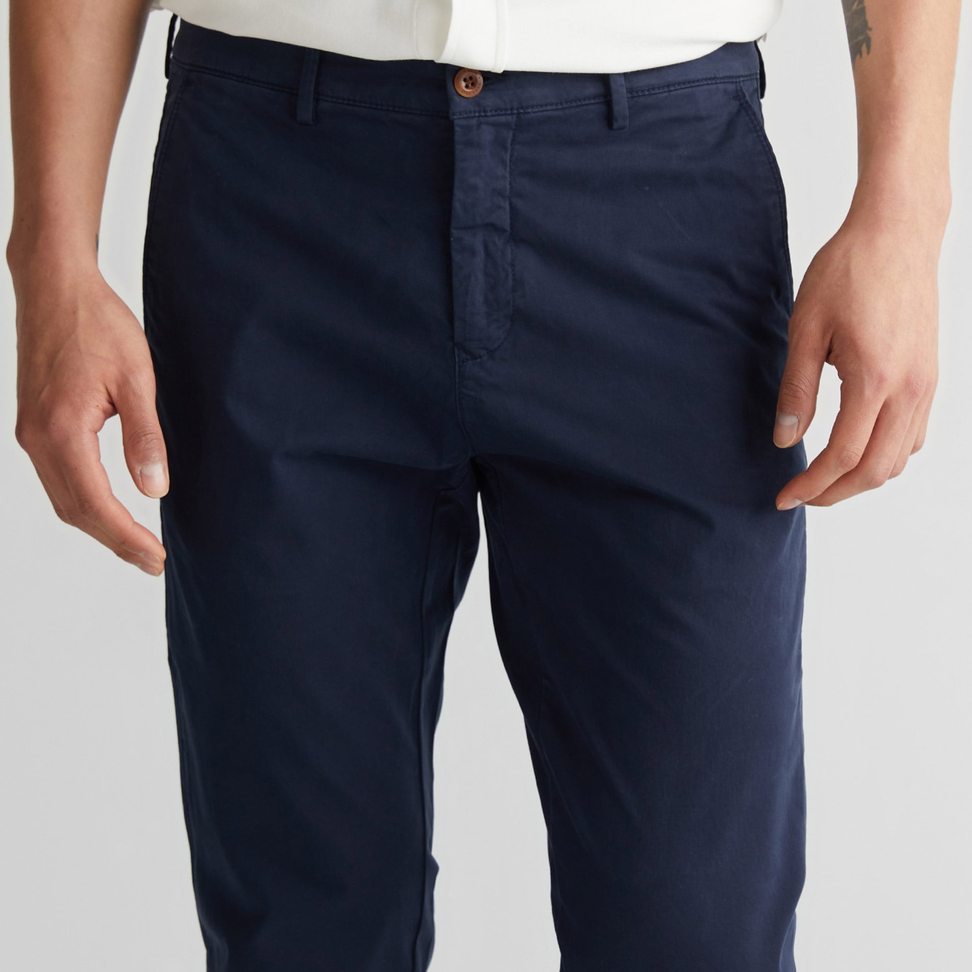 GANT Erkek Lacivert Slim Fit Pantolon