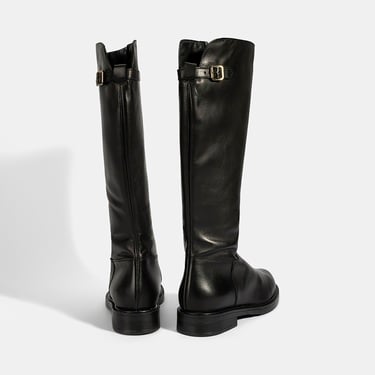  Kadın Siyah Metal Toka Detaylı Deri Çizme