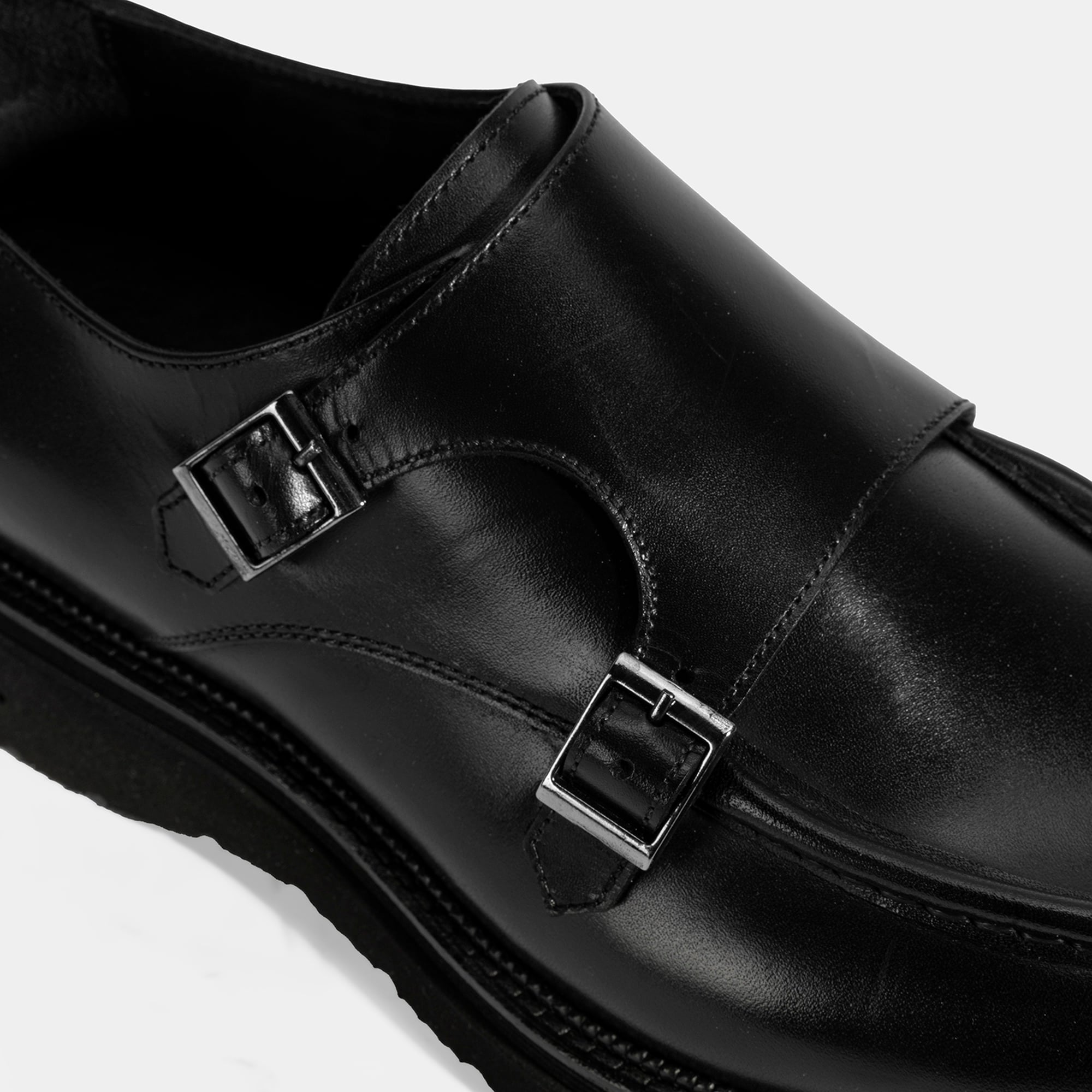 Erkek Siyah Metal Toka Detaylı Deri Klasik Ayakkabı