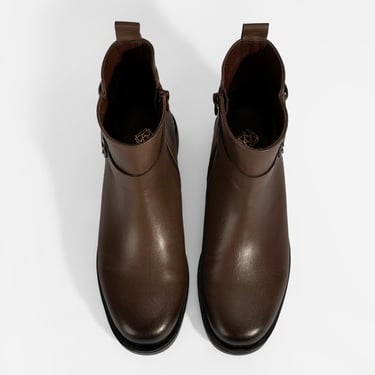  Kadın Kahve Metal Toka Detaylı Deri Bot