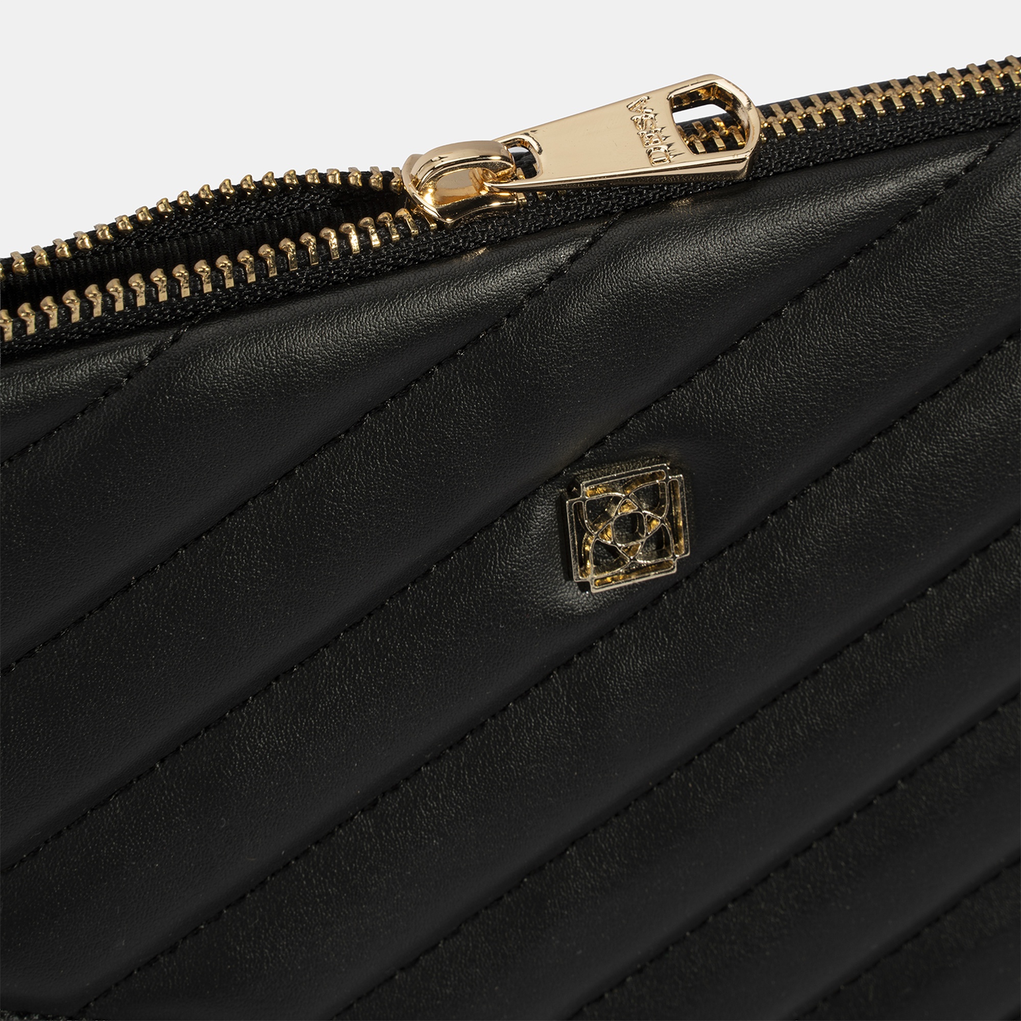 Kadın Siyah Omuz Askılı Portföy Çanta