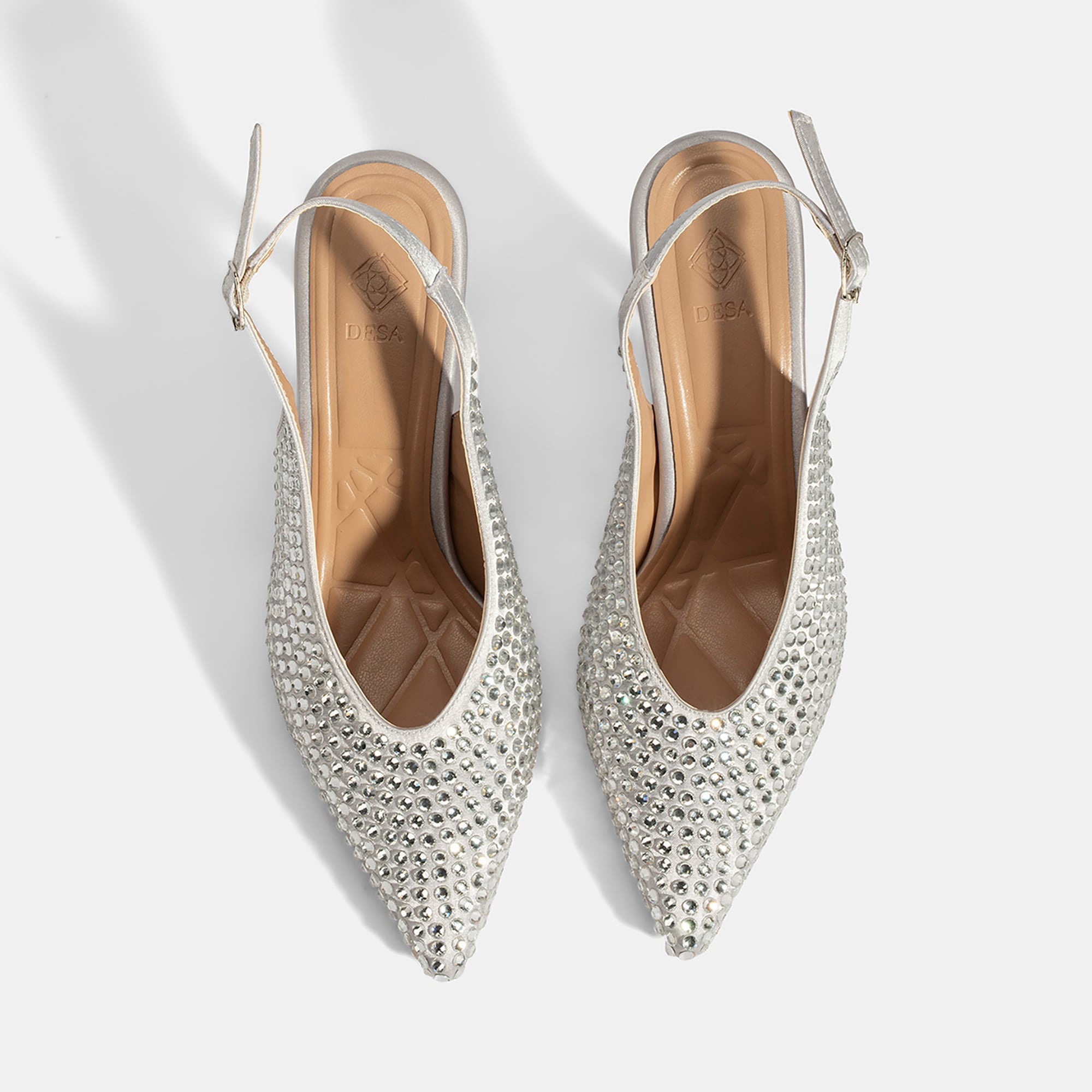 Kadın Gümüş Ayarlanabilir Metal Tokalı Taşlı Abiye Ayakkabı