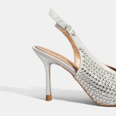  Kadın Gümüş Ayarlanabilir Metal Tokalı Taşlı Abiye Ayakkabı