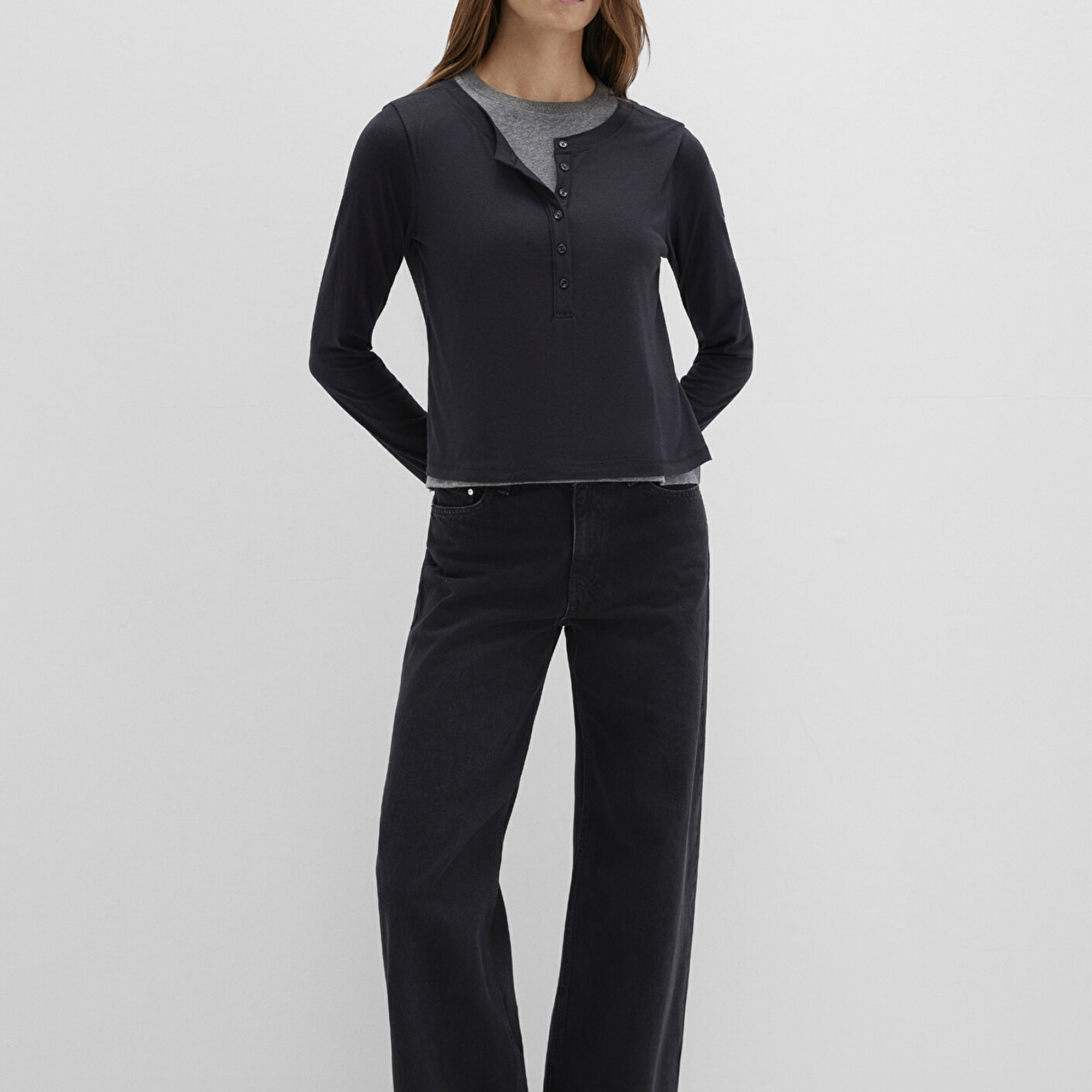 Mavi Yün Karışımlı Çift Katlı Siyah Uzun Kollu Tişört Semi Slim Fit / Yarı Dar Kesim 1613400-900