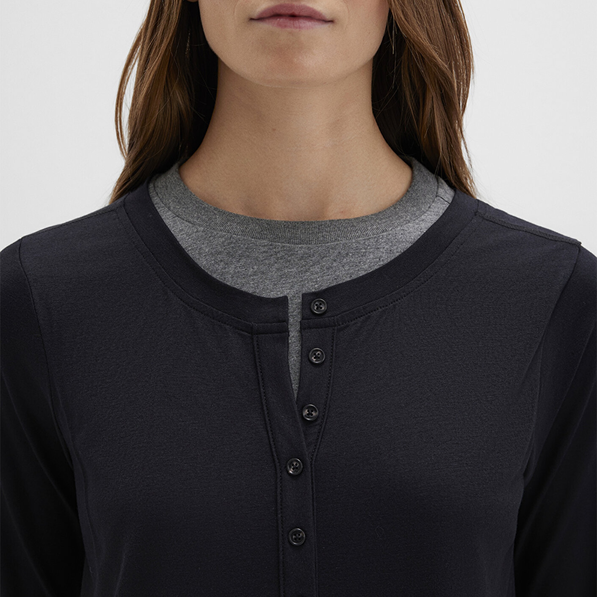 Mavi Yün Karışımlı Çift Katlı Siyah Uzun Kollu Tişört Semi Slim Fit / Yarı Dar Kesim 1613400-900