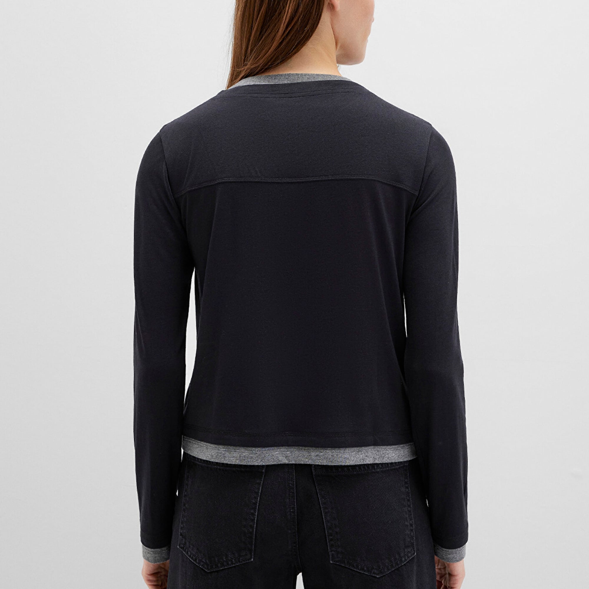 Mavi Yün Karışımlı Çift Katlı Siyah Uzun Kollu Tişört Semi Slim Fit / Yarı Dar Kesim 1613400-900