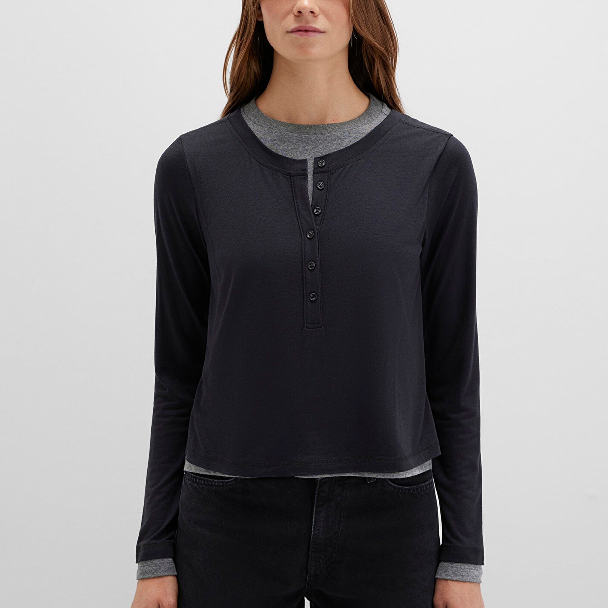 Mavi Yün Karışımlı Çift Katlı Siyah Uzun Kollu Tişört Semi Slim Fit / Yarı Dar Kesim 1613400-900