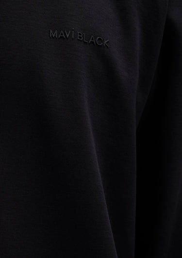  Mavi Düğme Detaylı Siyah Tişört Regular Fit / Normal Kesim 0613043-900