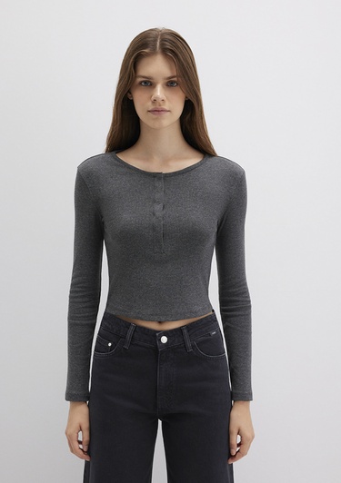  Mavi Düğme Detaylı Uzun Kollu Antrasit Crop Basic Tişört Crop / Kısa Kesim 1613403-80023
