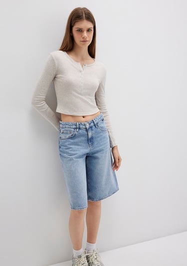  Mavi Düğme Detaylı Uzun Kollu Bej Crop Basic Tişört Crop / Kısa Kesim 1613403-80084