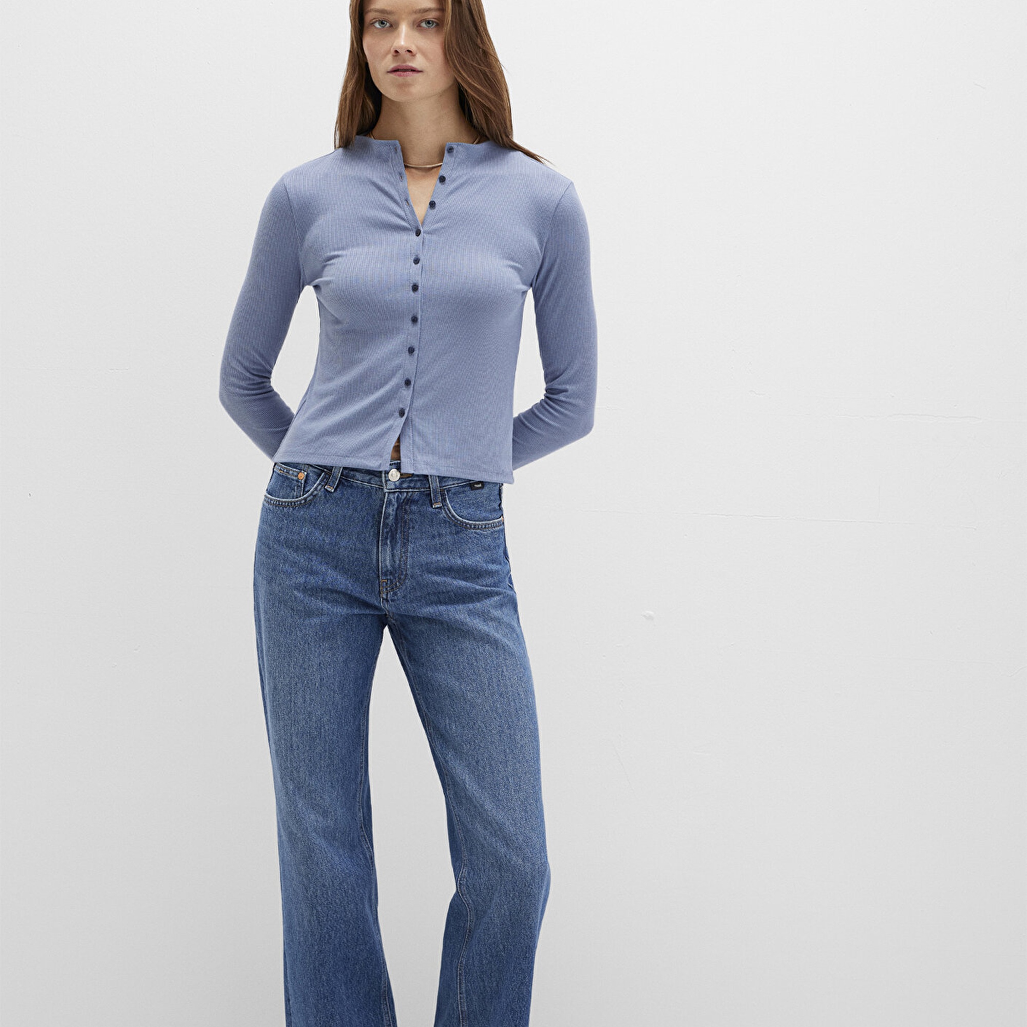 Mavi Düğme Detaylı Mavi Tişört Fitted / Vücuda Oturan Kesim 1613695-86802