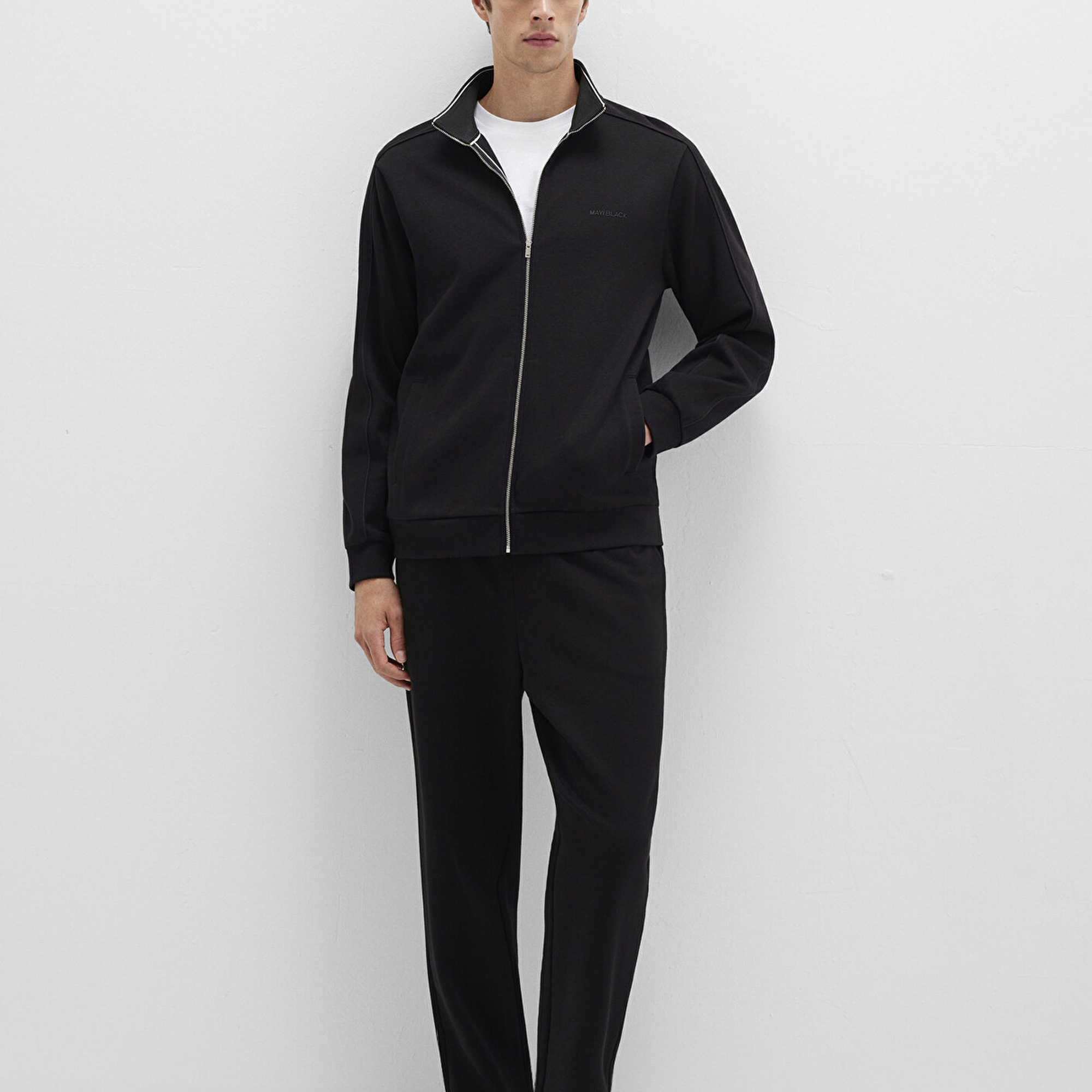 Mavi Siyah Eşofman Altı 0010489-900