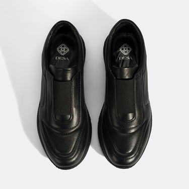  Kadın Siyah Lastikli Deri Spor Ayakkabı