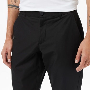  Guess Myron Slim Fit Erkek Siyah Pantolon