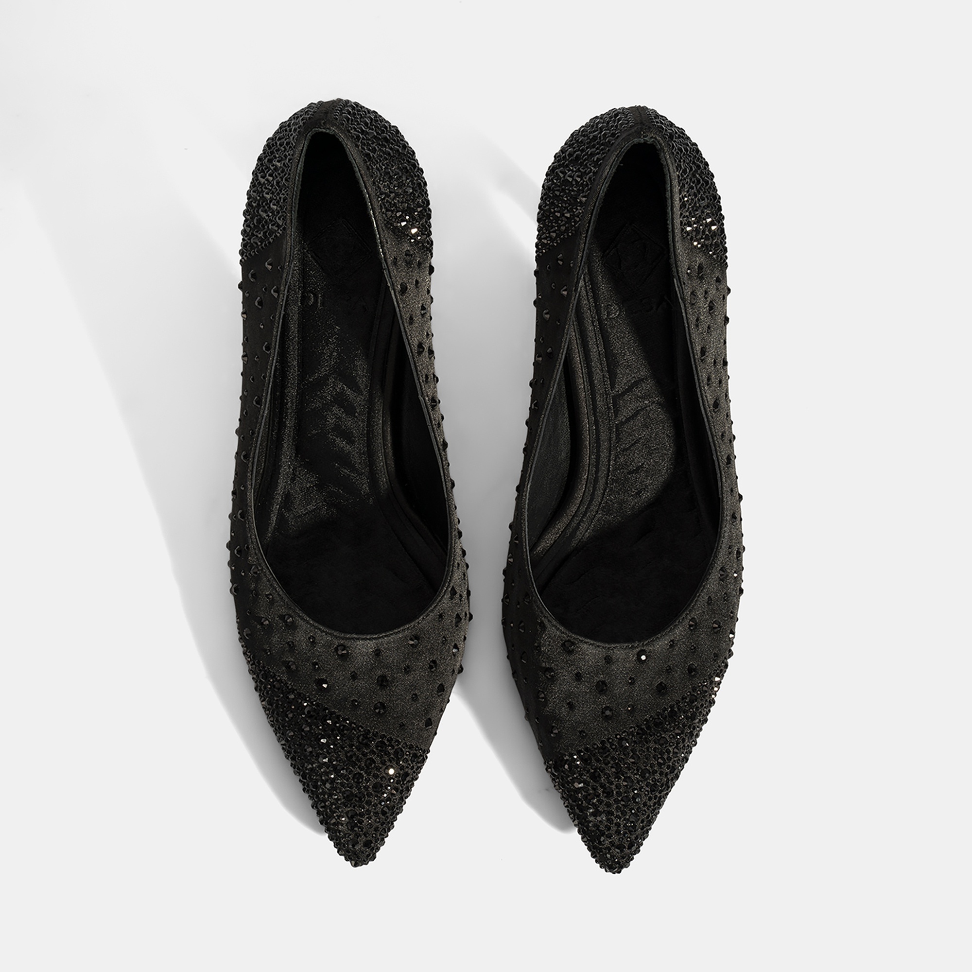 Kadın Siyah Taşlı Sivri Burunlu Topuklu Abiye Ayakkabı