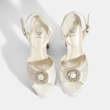  Kadın Beyaz Ayarlanabilir Tokalı Taşlı Topuklu Gelin Ayakkabısı