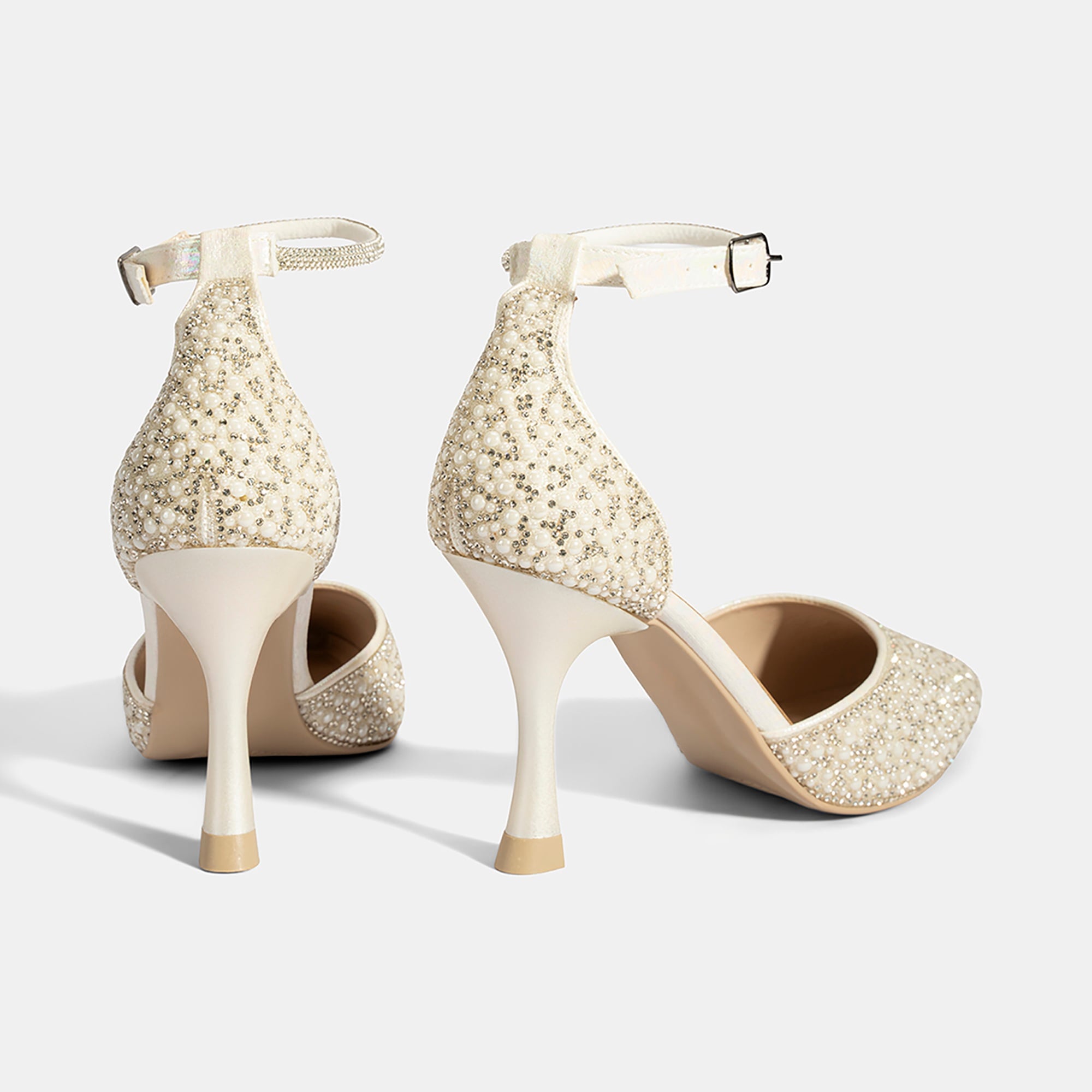 Kadın Beyaz Ayarlanabilir Tokalı Taşlı Gelin Ayakkabısı