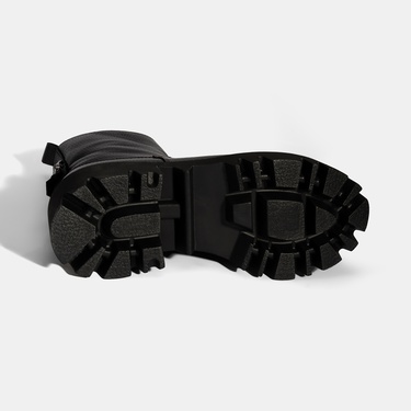  Kadın Siyah Kalın Tabanlı Deri Bot