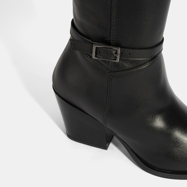  Kadın Siyah Kalın Topuklu Deri Çizme