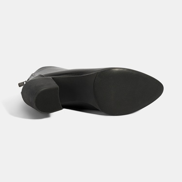  Kadın Siyah Kalın Topuklu Deri Bot