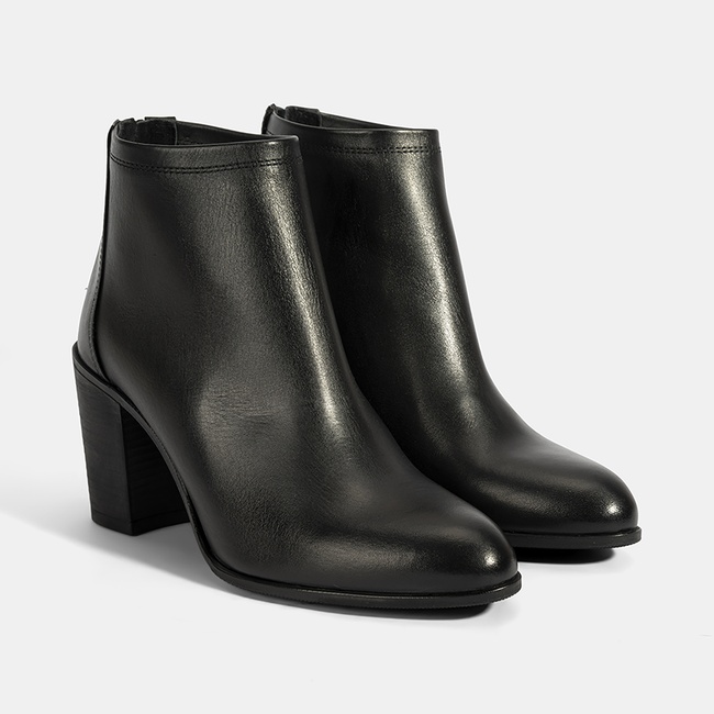  Kadın Siyah Kalın Topuklu Deri Bot