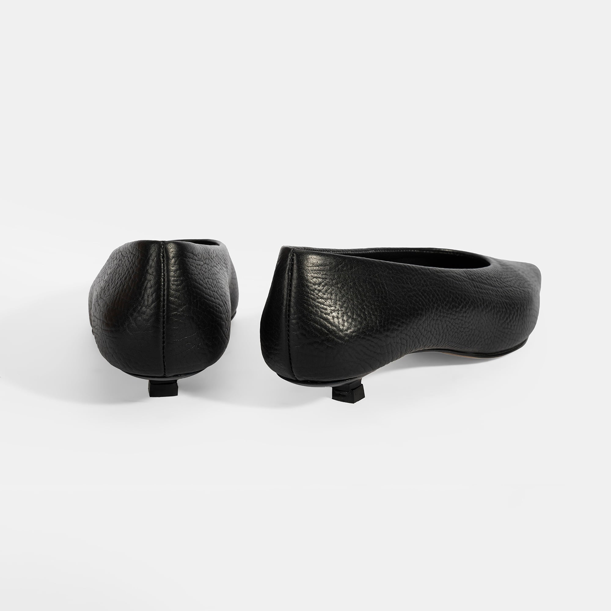 Kadın Siyah İnce Kısa Topuklu Deri Ayakkabı