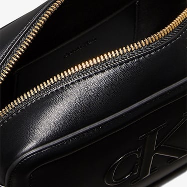  Calvin Klein Bold Camera Kadın Siyah El Çantası