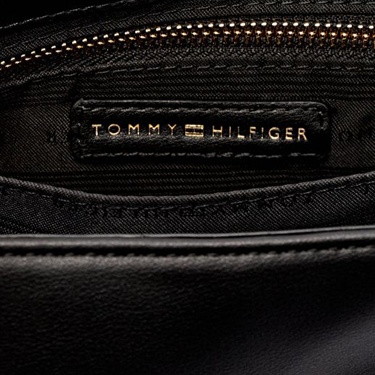  Tommy Hilfiger Modern Essential Mini Kadın Siyah El Çantası