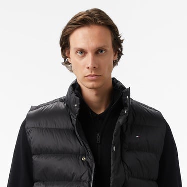  Tommy Hilfiger Light Down Erkek Siyah Yelek