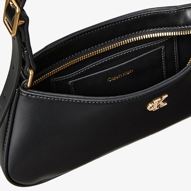  Calvin Klein Small Kadın Siyah El Çantası
