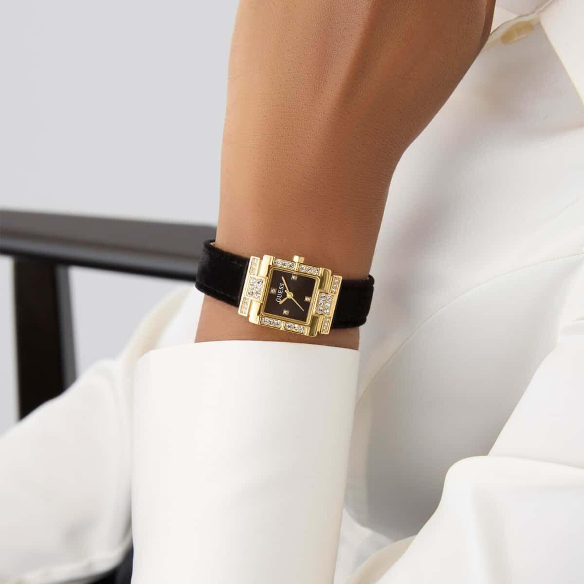 Guess GUGW0923L2 Kadın Kol Saati