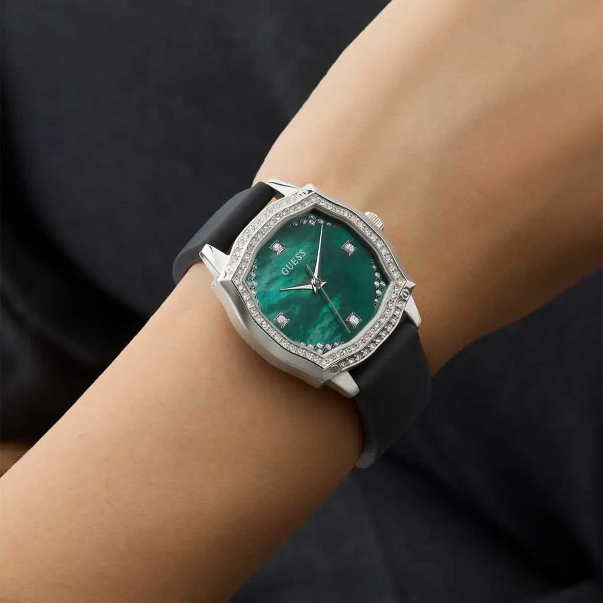 Guess GUGW0932L1 Kadın Kol Saati