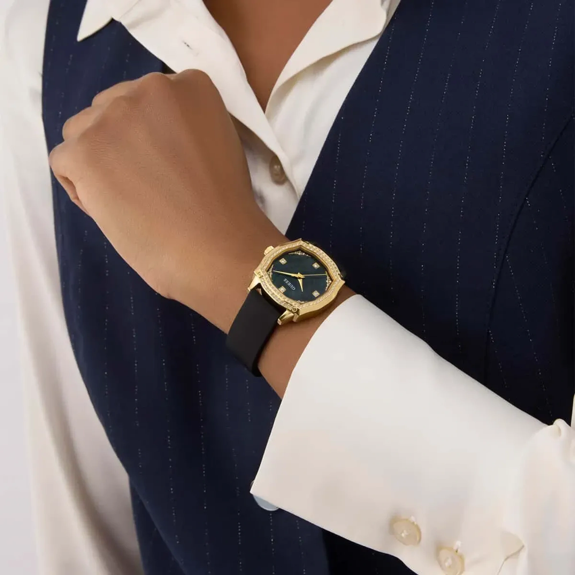 Guess GUGW0932L2 Kadın Kol Saati