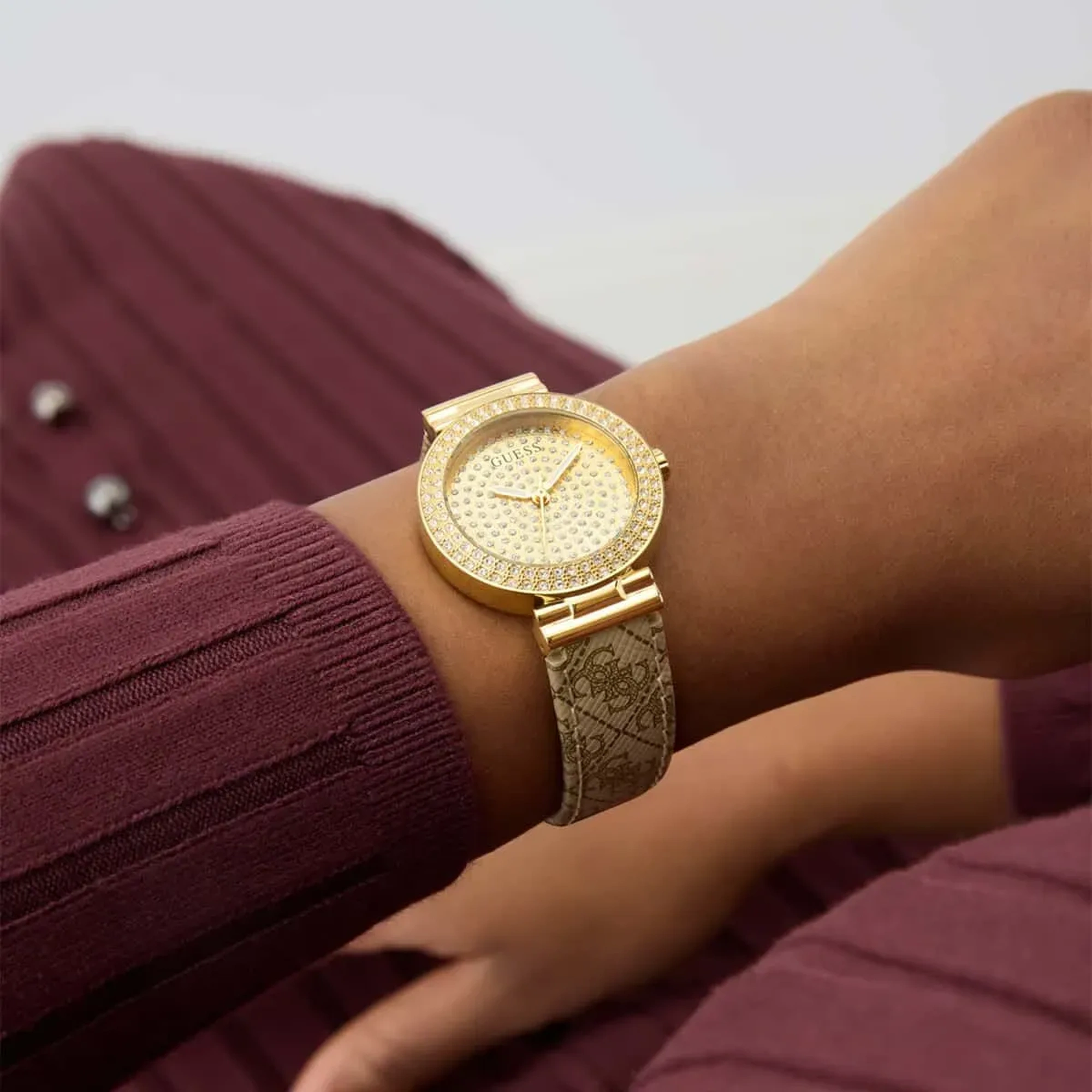 Guess GUGW0943L2 Kadın Kol Saati