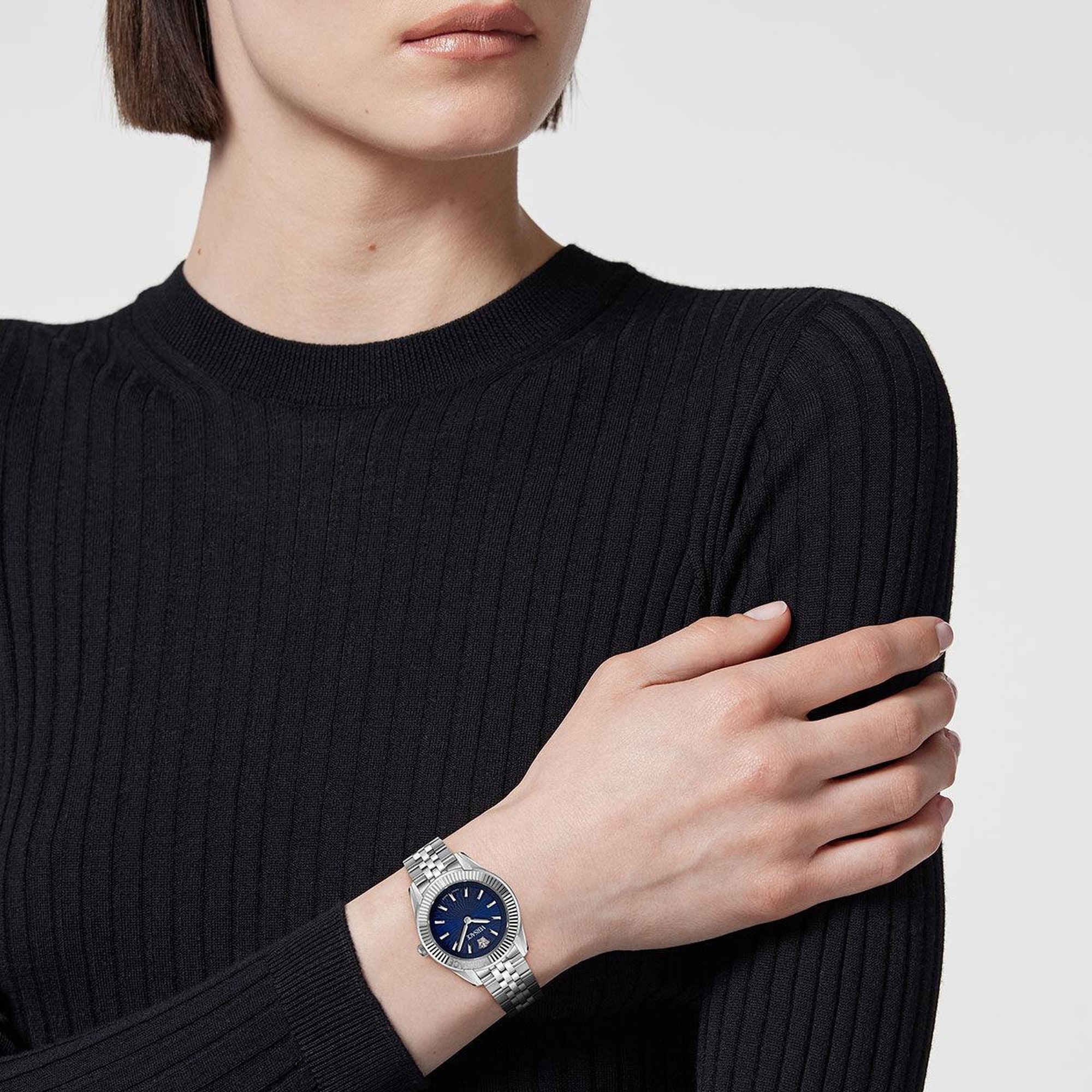 Versace VRSCVE9CA0124 Kadın Kol Saati