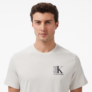  Calvin Klein Abstract Graphic Erkek Beyaz T-Shirt