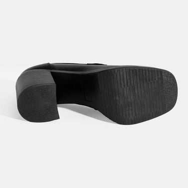  Kadın Siyah Metal Toka Detaylı Kalın Topuklu Loafer