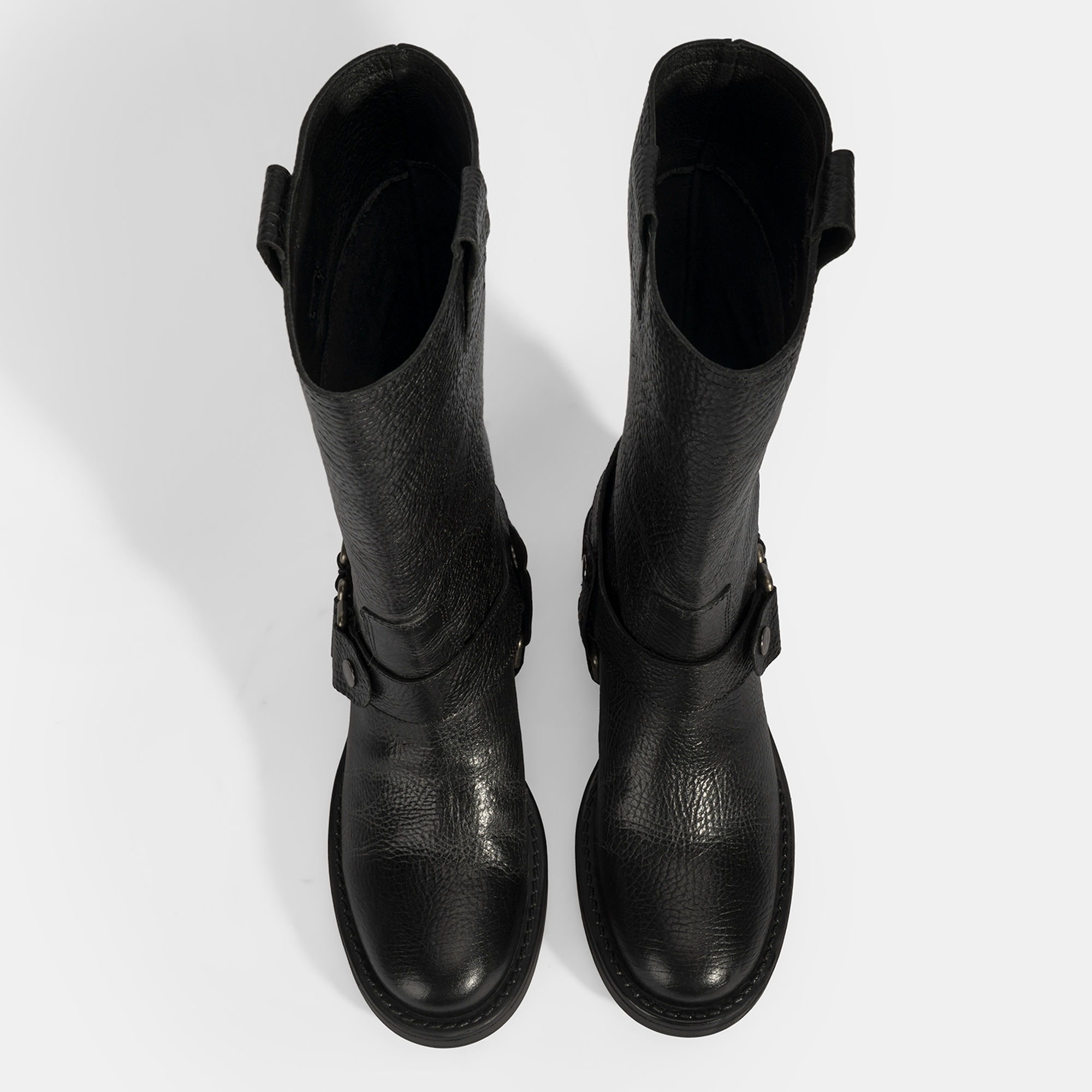 Kadın Siyah Metal Aksesuarlı Deri Biker Bot