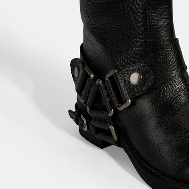  Kadın Siyah Metal Aksesuarlı Deri Biker Bot