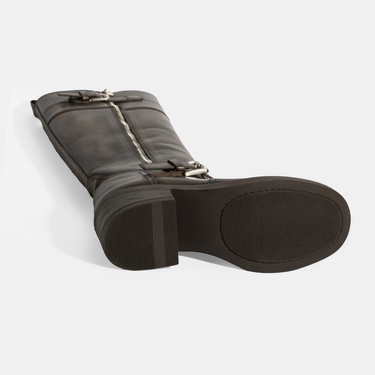  Kadın Kahve Metal Toka Detaylı Deri Çizme