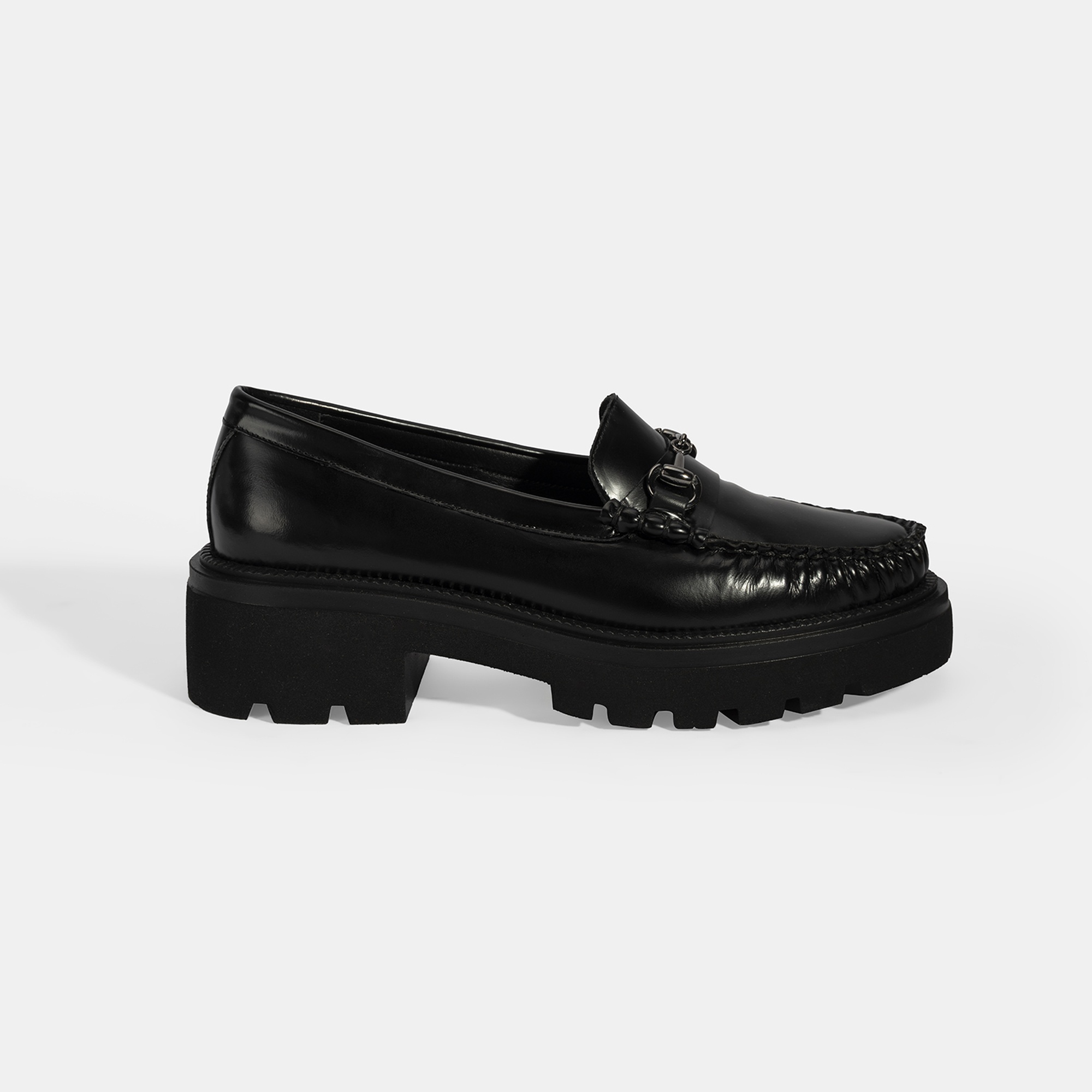 Kadın Siyah Metal Toka Detaylı Deri Loafer