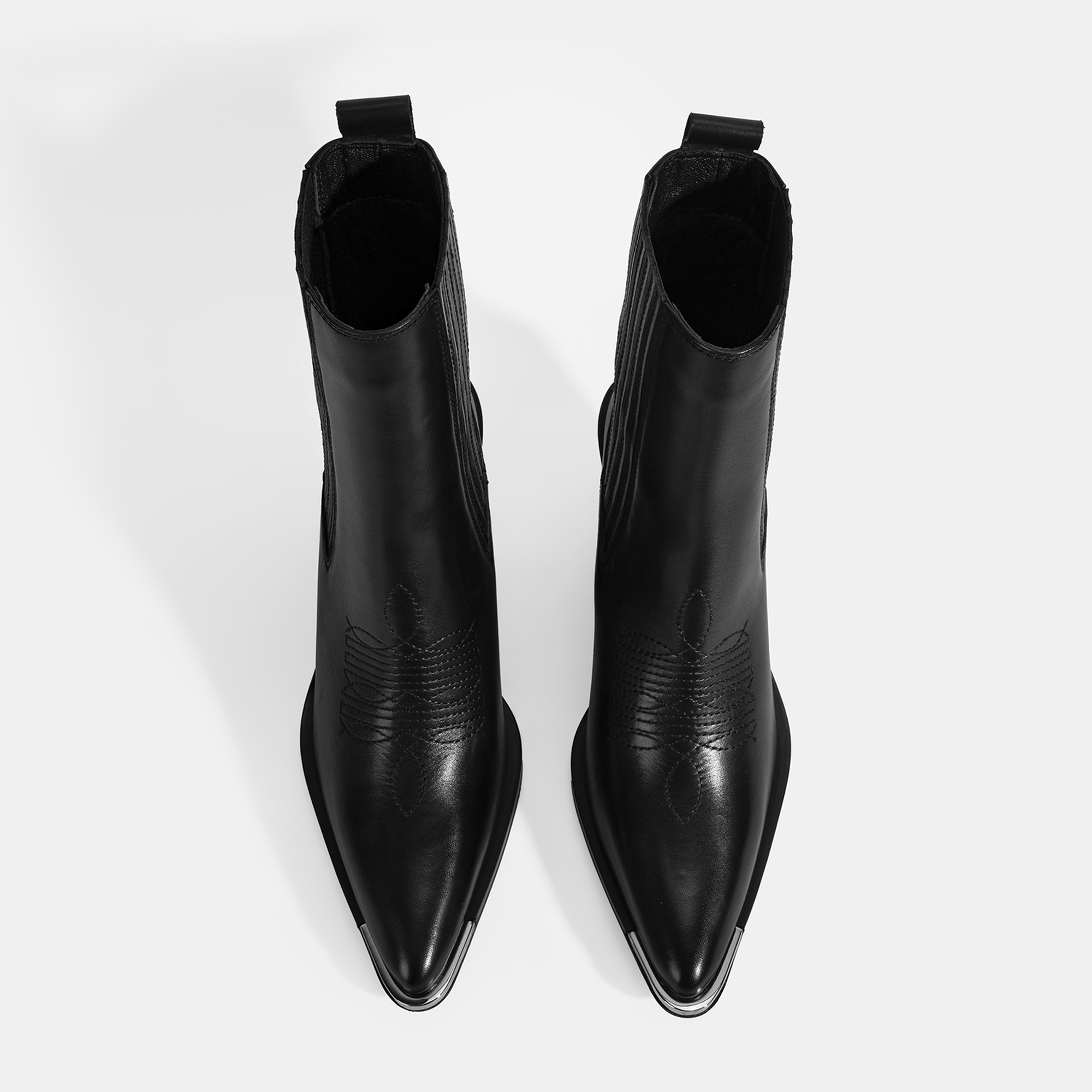 Kadın Siyah Kalın Topuklu Deri Bot