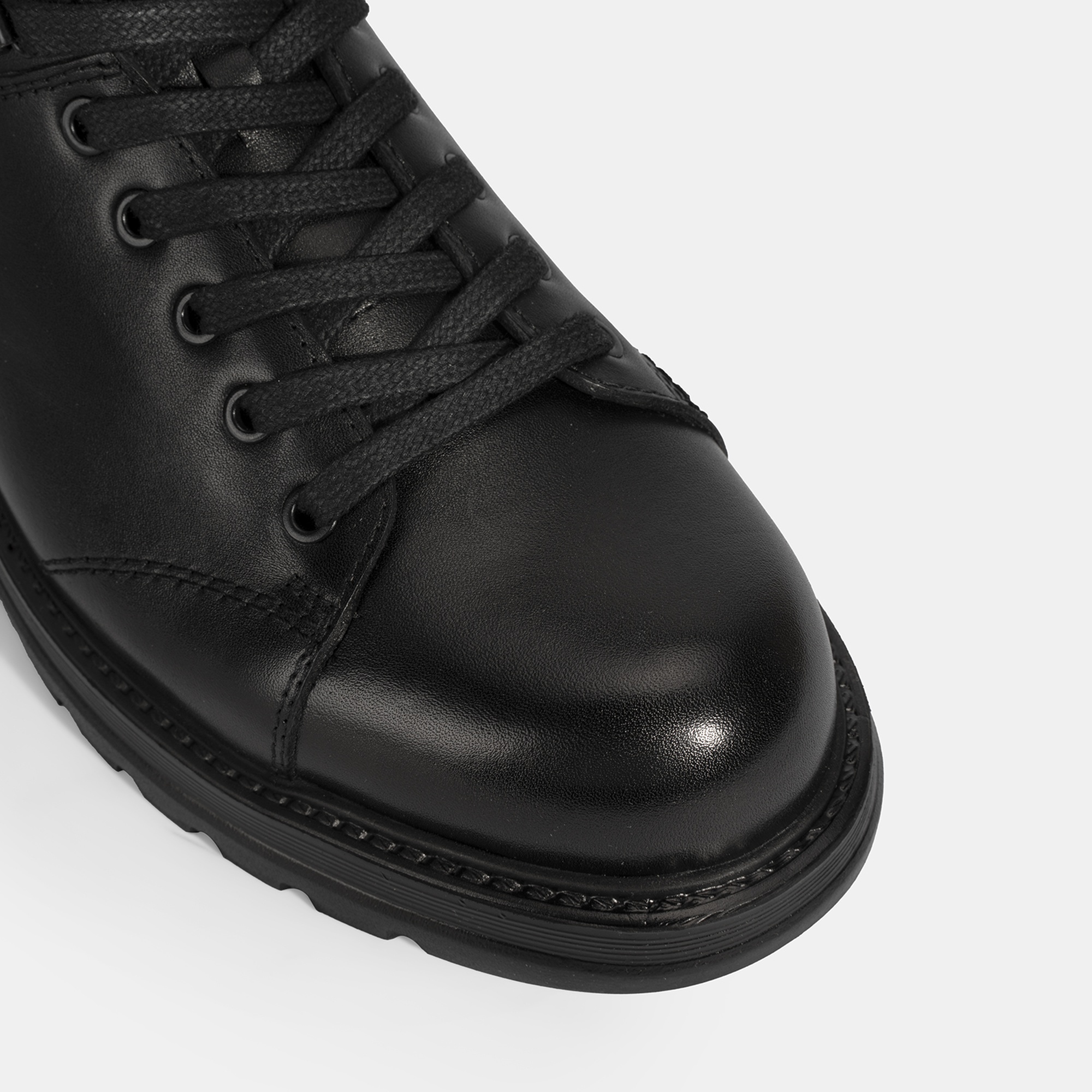 Erkek Siyah Bağcıklı Deri Bot