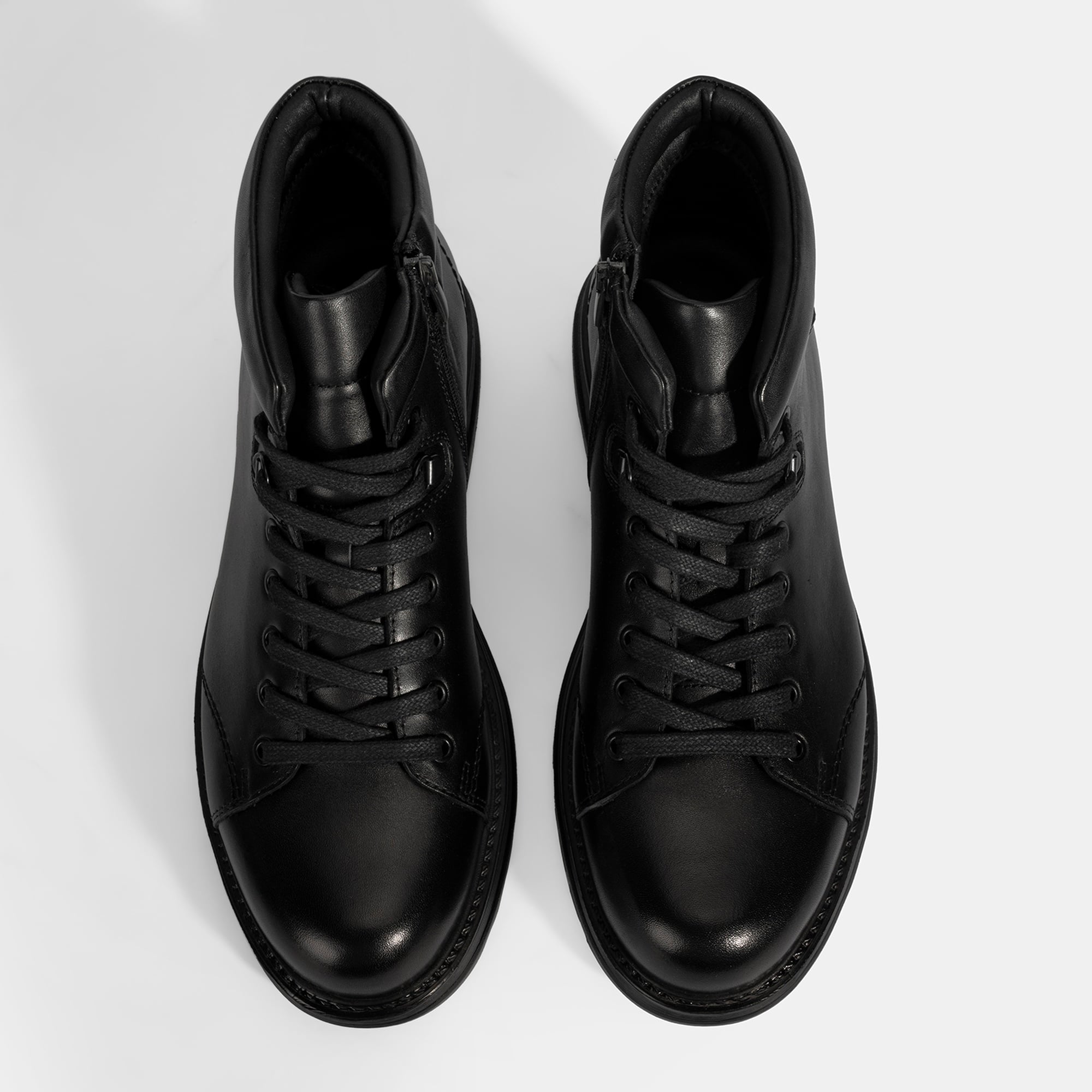 Erkek Siyah Bağcıklı Deri Bot