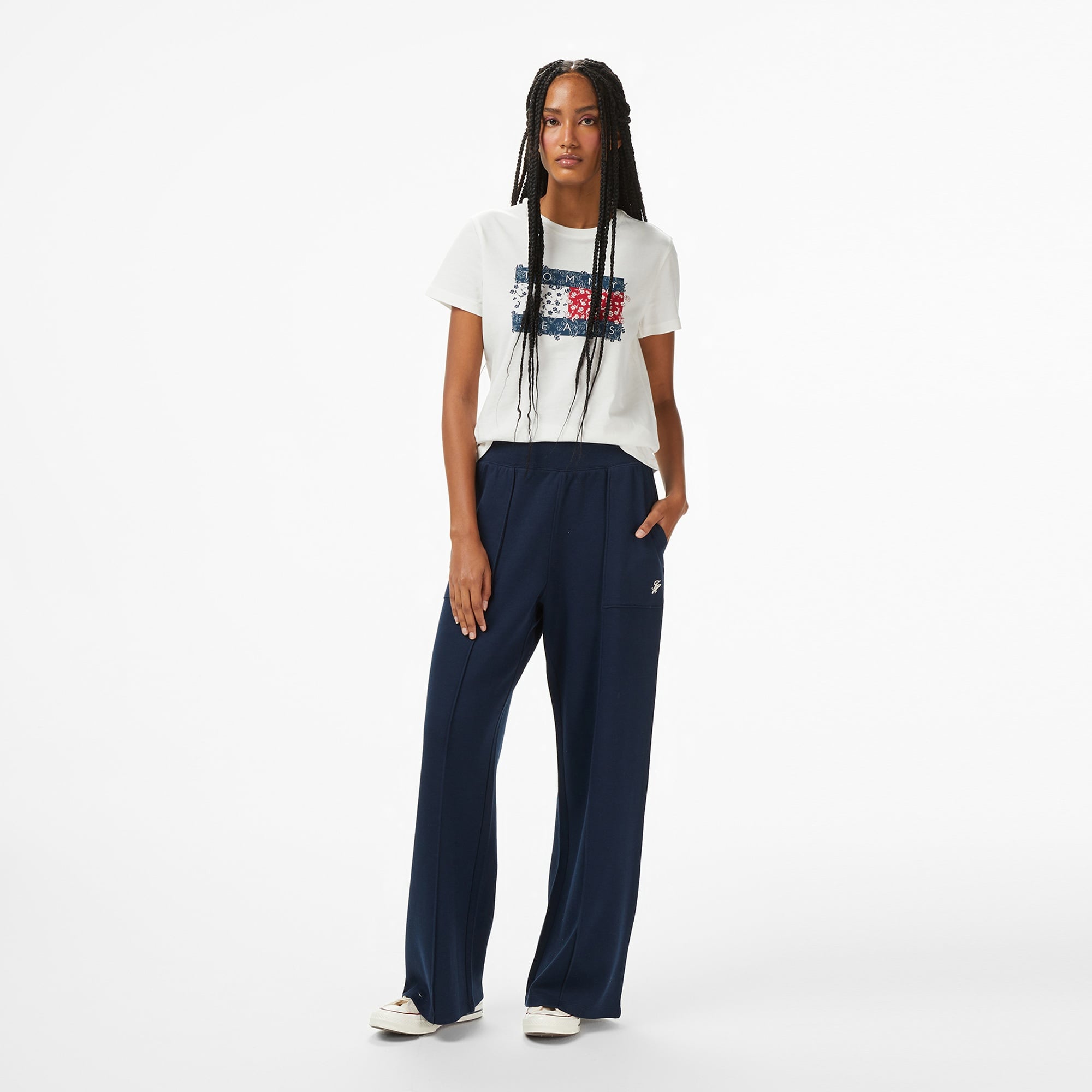 Tommy Jeans Regular Floral Flag Kadın Beyaz T-Shirt