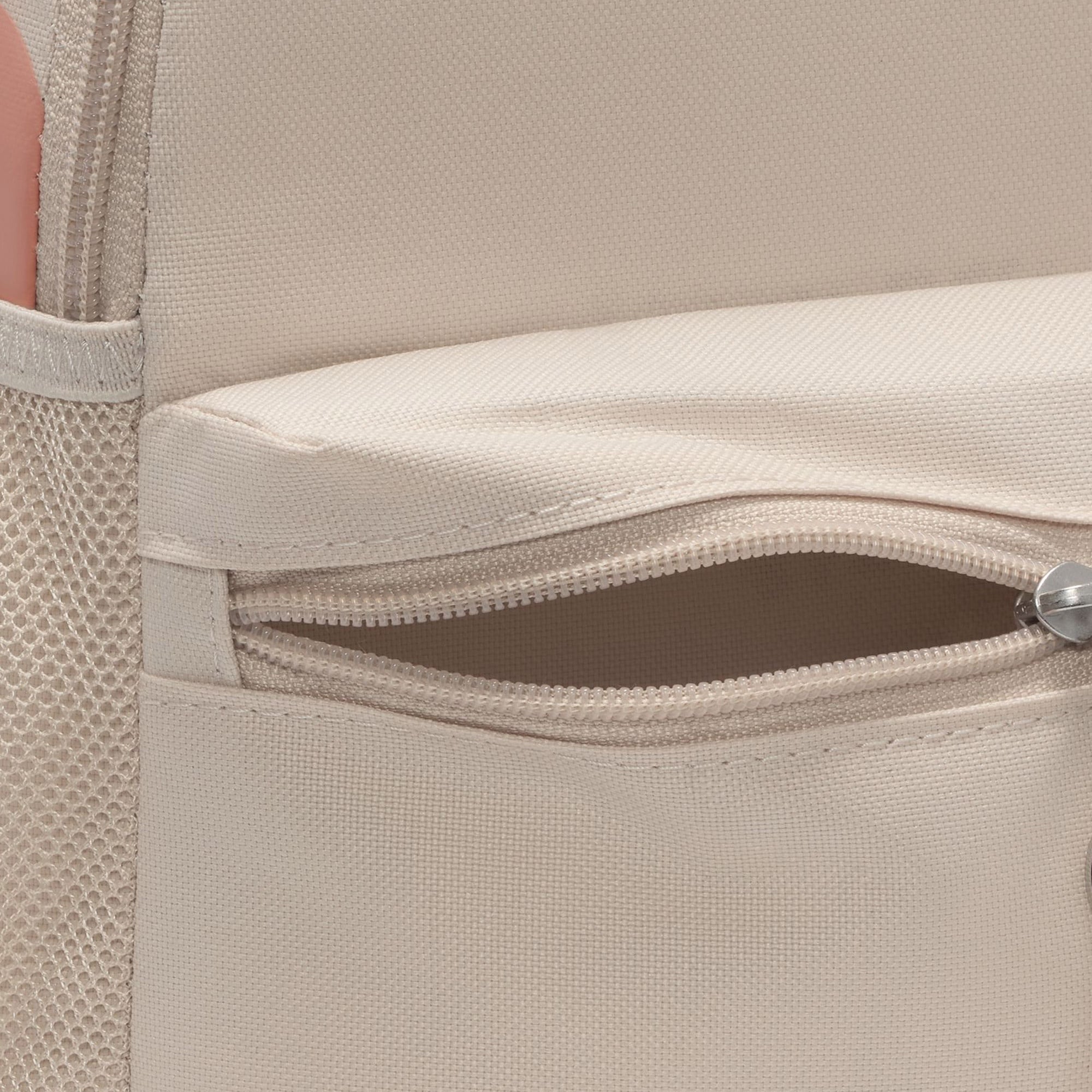 Nike Brasilia JDI Çocuk Bej Sırt Çantası